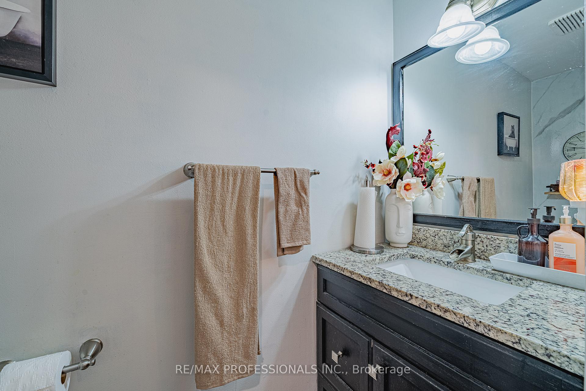 Photo 16 of 178 Kovac Road, Cambridge, Greenway-Chaplin — HOMEH