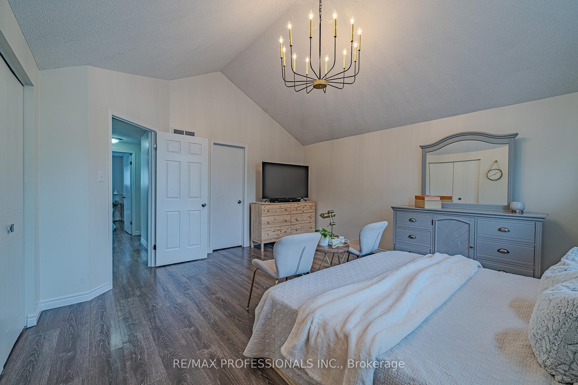 Photo 19 of 178 Kovac Road, Cambridge, Greenway-Chaplin — HOMEH