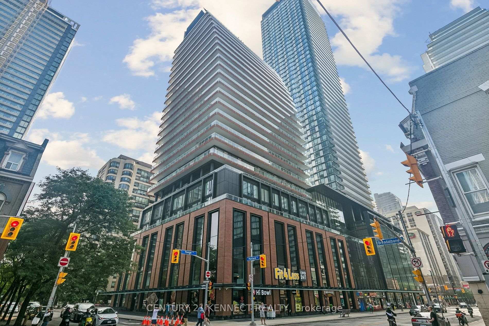 Front of Unit 1409, 18 Maitland Terrace