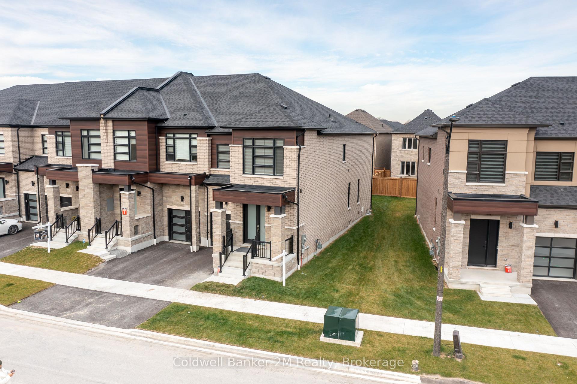 Photo 2 of 136 Ogston Crescent, Whitby, Rural Whitby — HOMEH