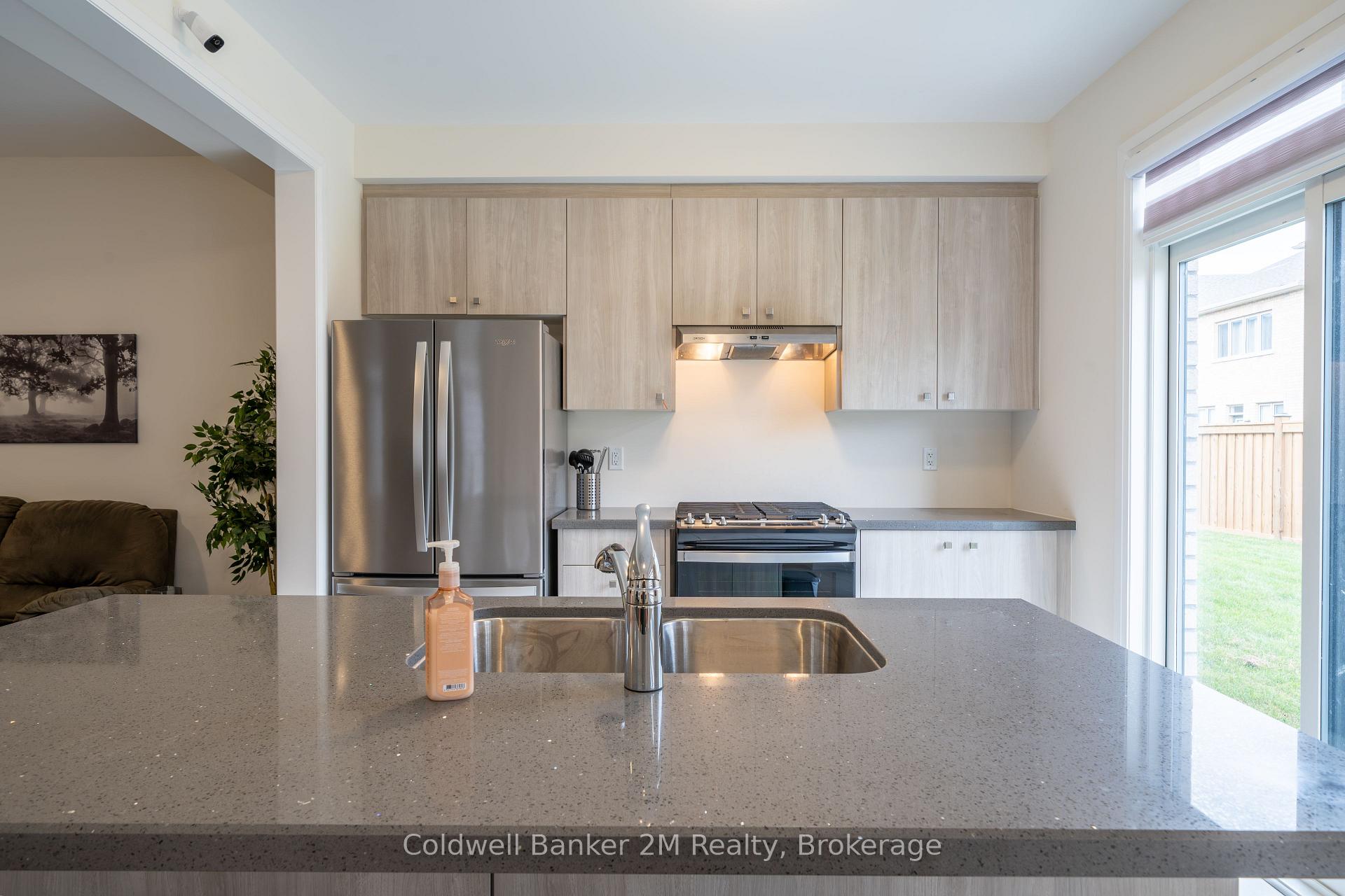 Photo 3 of 136 Ogston Crescent, Whitby, Rural Whitby — HOMEH