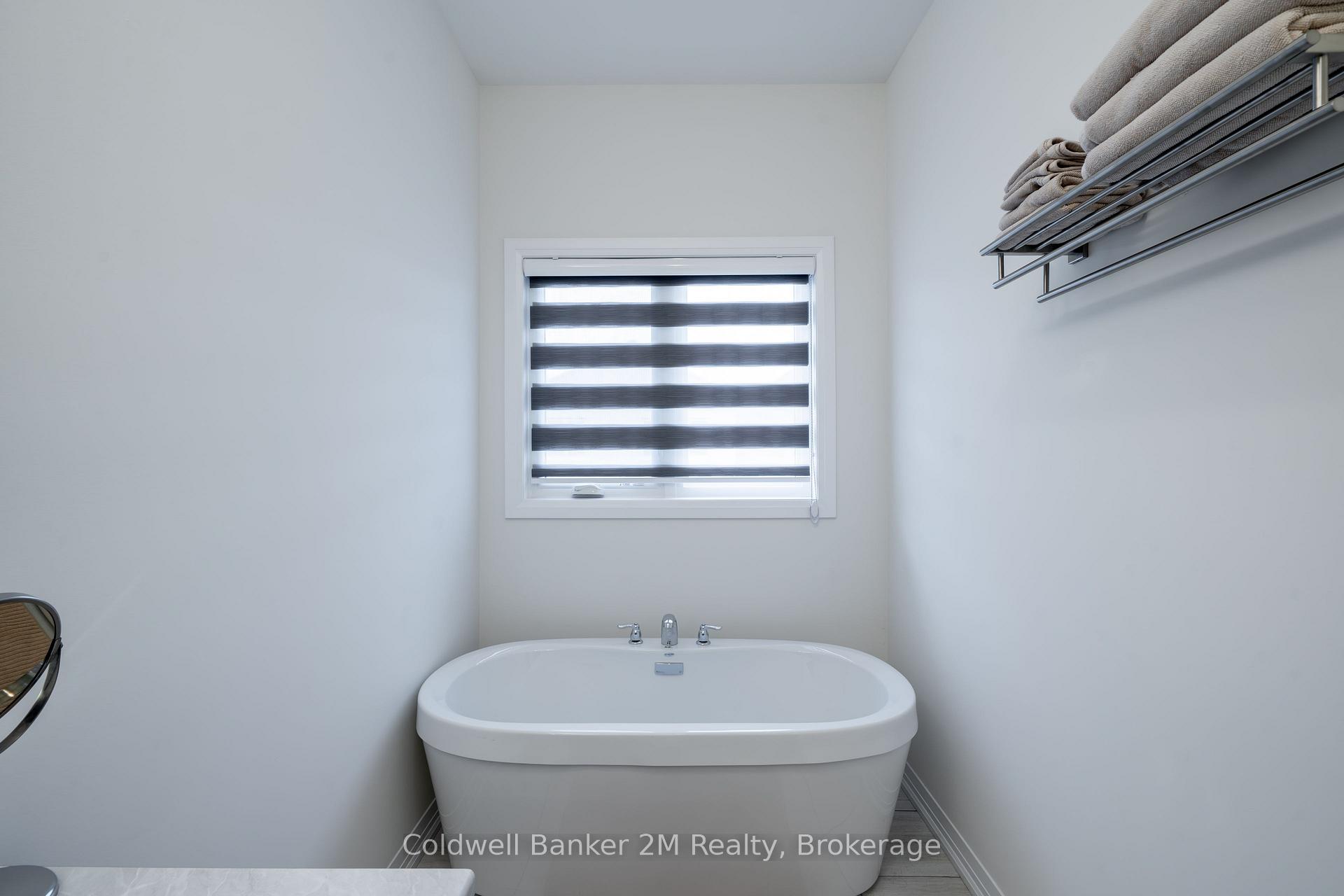 Photo 12 of 136 Ogston Crescent, Whitby, Rural Whitby — HOMEH