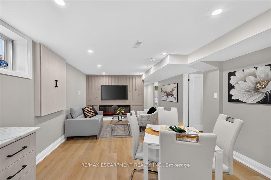 Photo 27 of 135 Nugent Drive, Hamilton, Kentley — HOMEH