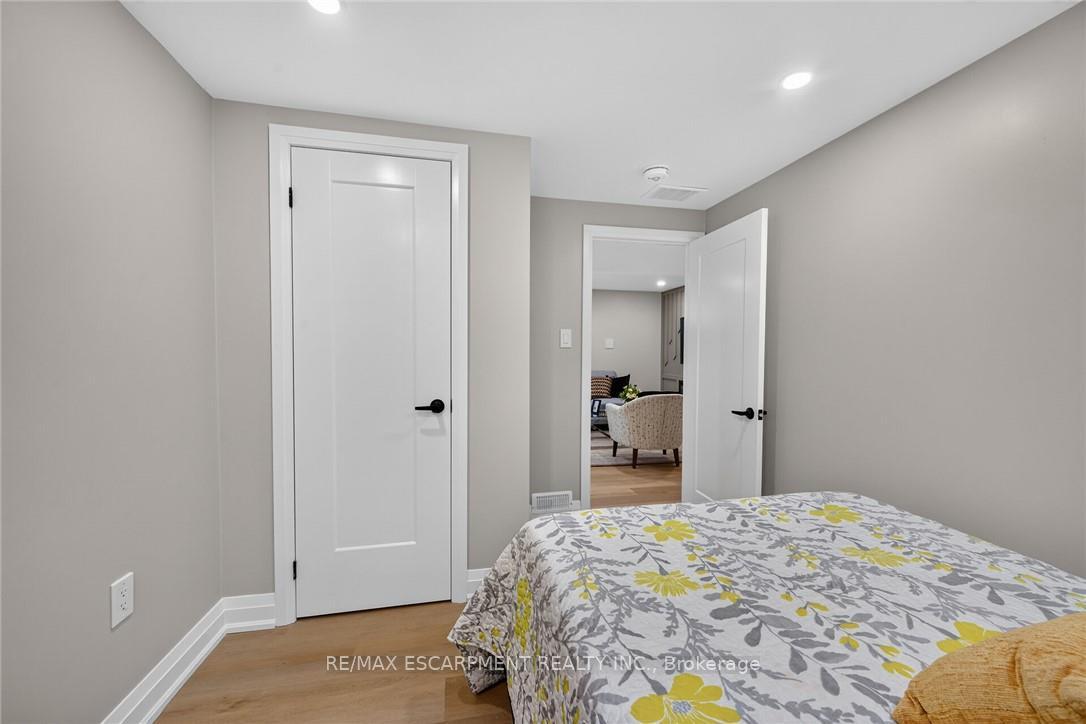 Photo 29 of 135 Nugent Drive, Hamilton, Kentley — HOMEH