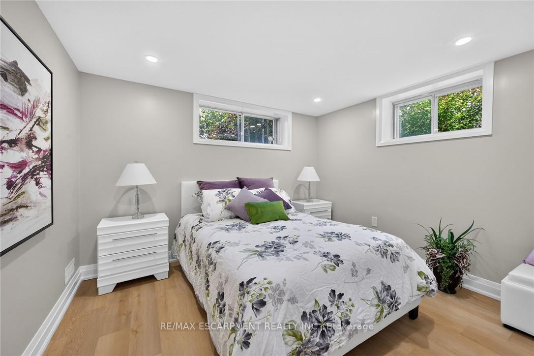 Photo 30 of 135 Nugent Drive, Hamilton, Kentley — HOMEH