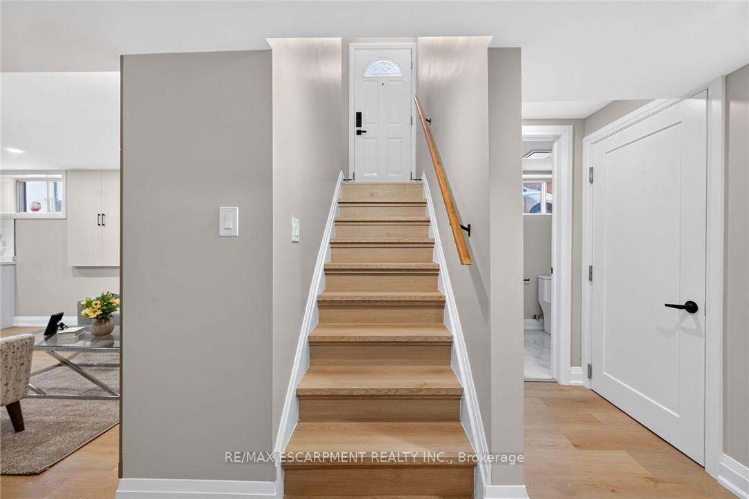 Photo 35 of 135 Nugent Drive, Hamilton, Kentley — HOMEH