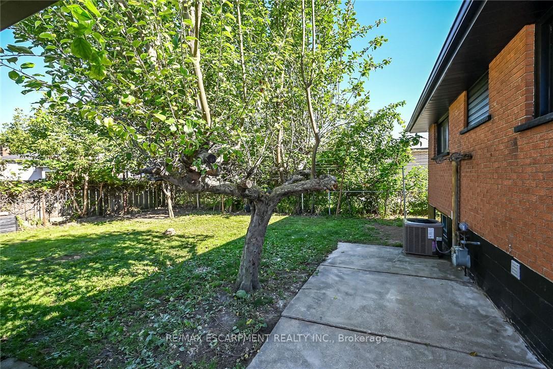 Photo 39 of 135 Nugent Drive, Hamilton, Kentley — HOMEH