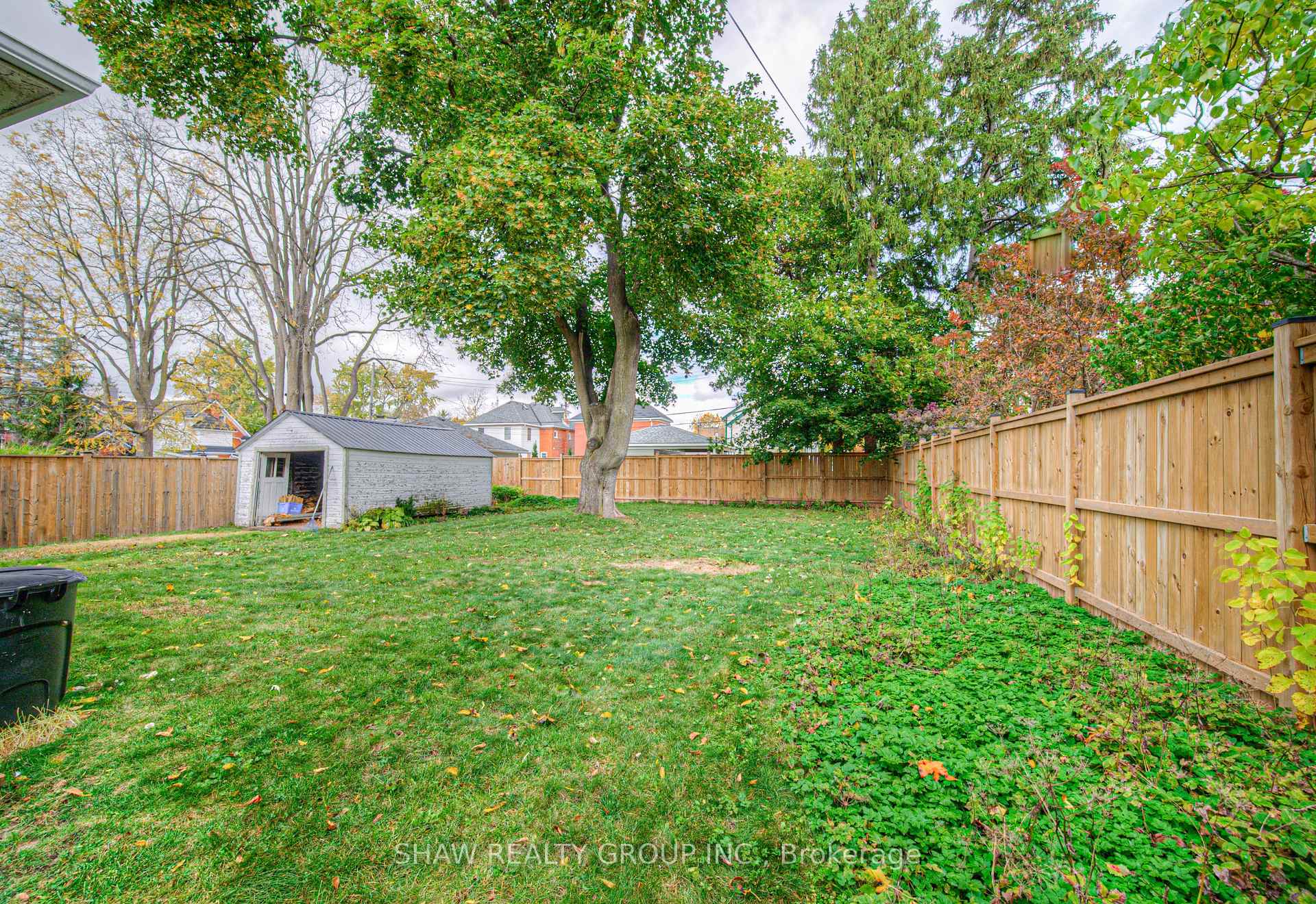 Photo 36 of 543 Queenston Road, Cambridge, Preston South — HOMEH