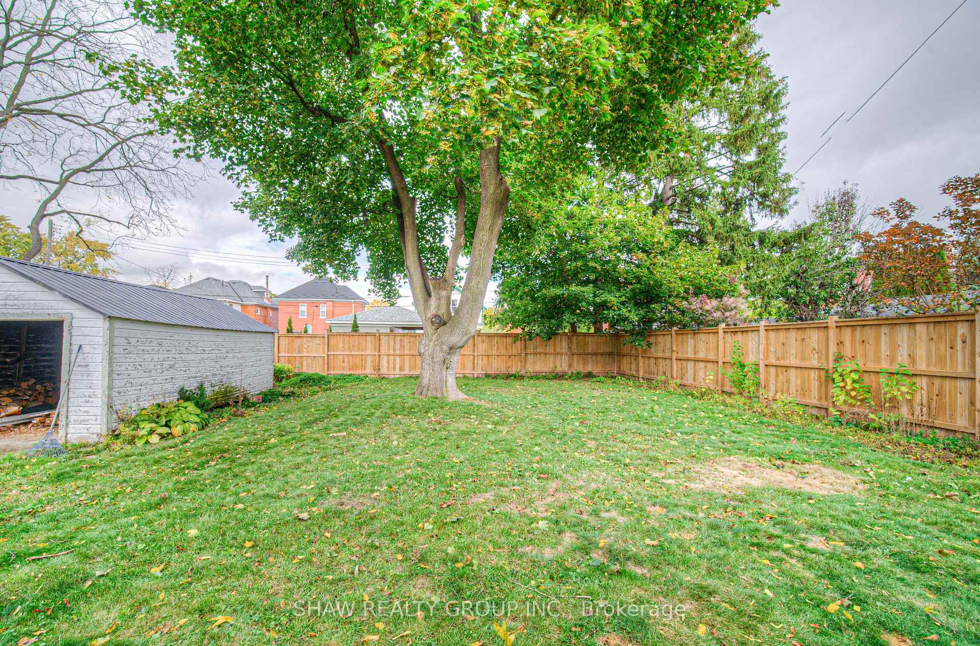 Photo 38 of 543 Queenston Road, Cambridge, Preston South — HOMEH
