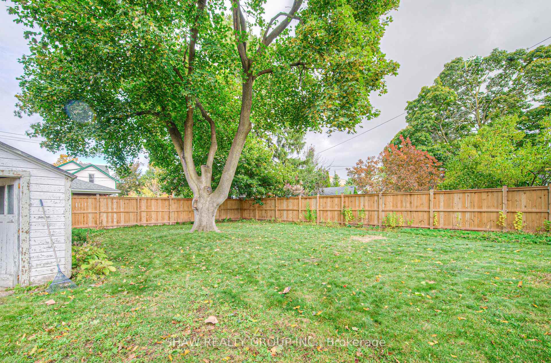 Photo 39 of 543 Queenston Road, Cambridge, Preston South — HOMEH