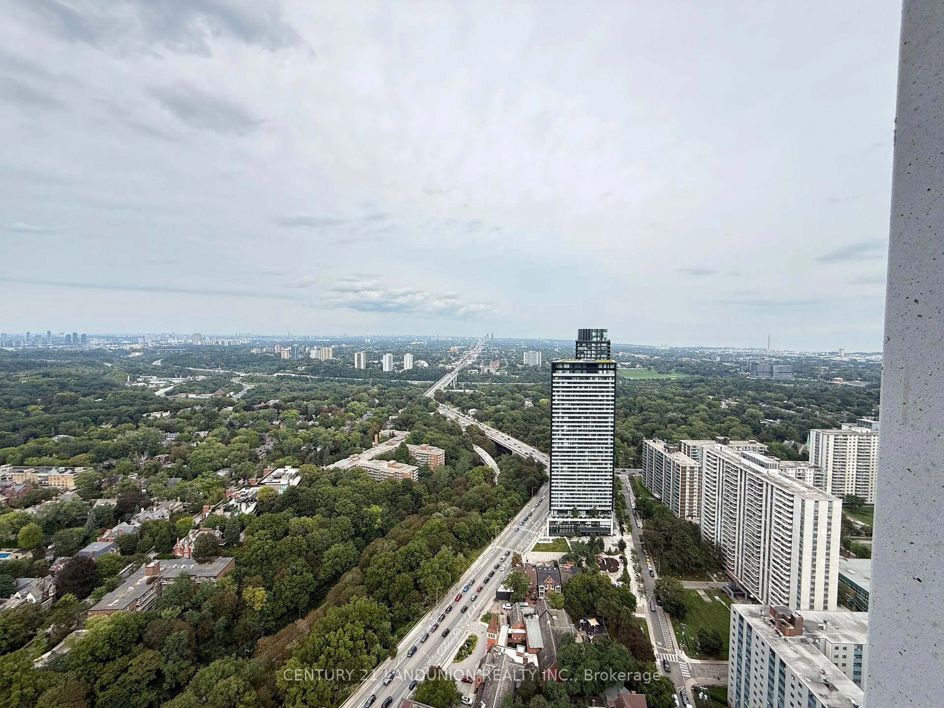 Photo 14 of Unit 4808, 609 Sherbourne Street, Toronto, North St. James Town — HOMEH