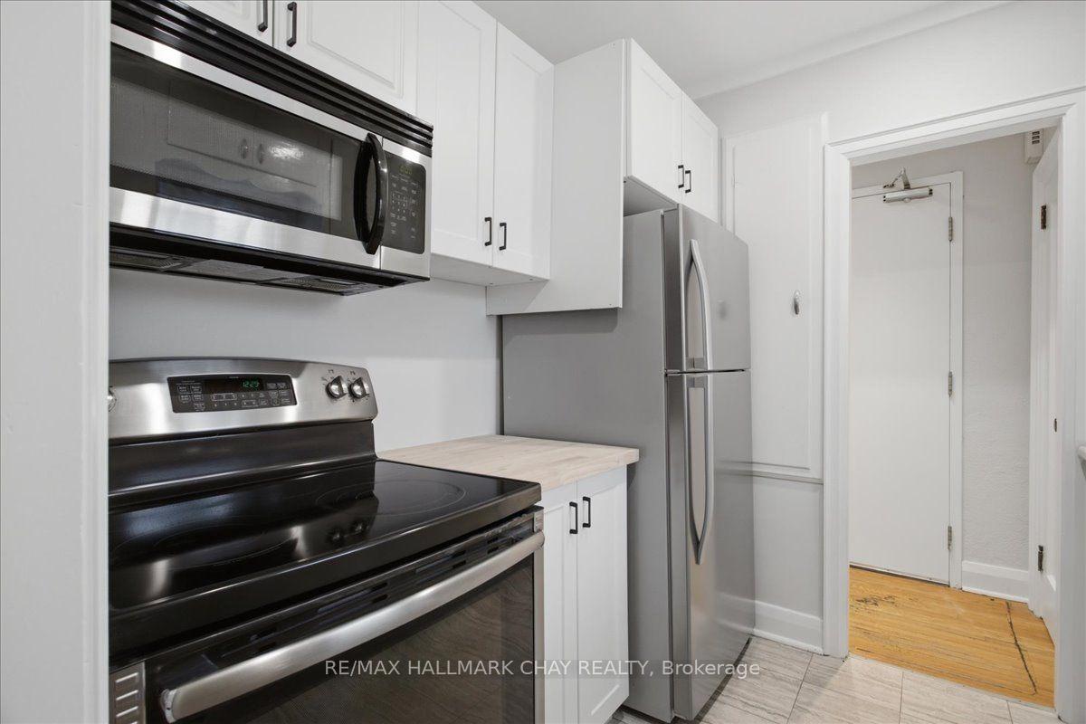 Photo 22 of Unit 1, 15 Parkside Drive, Barrie, Queen's Park — HOMEH