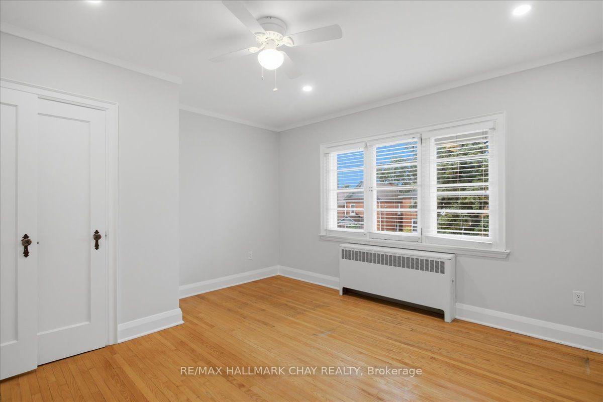 Photo 32 of Unit 1, 15 Parkside Drive, Barrie, Queen's Park — HOMEH