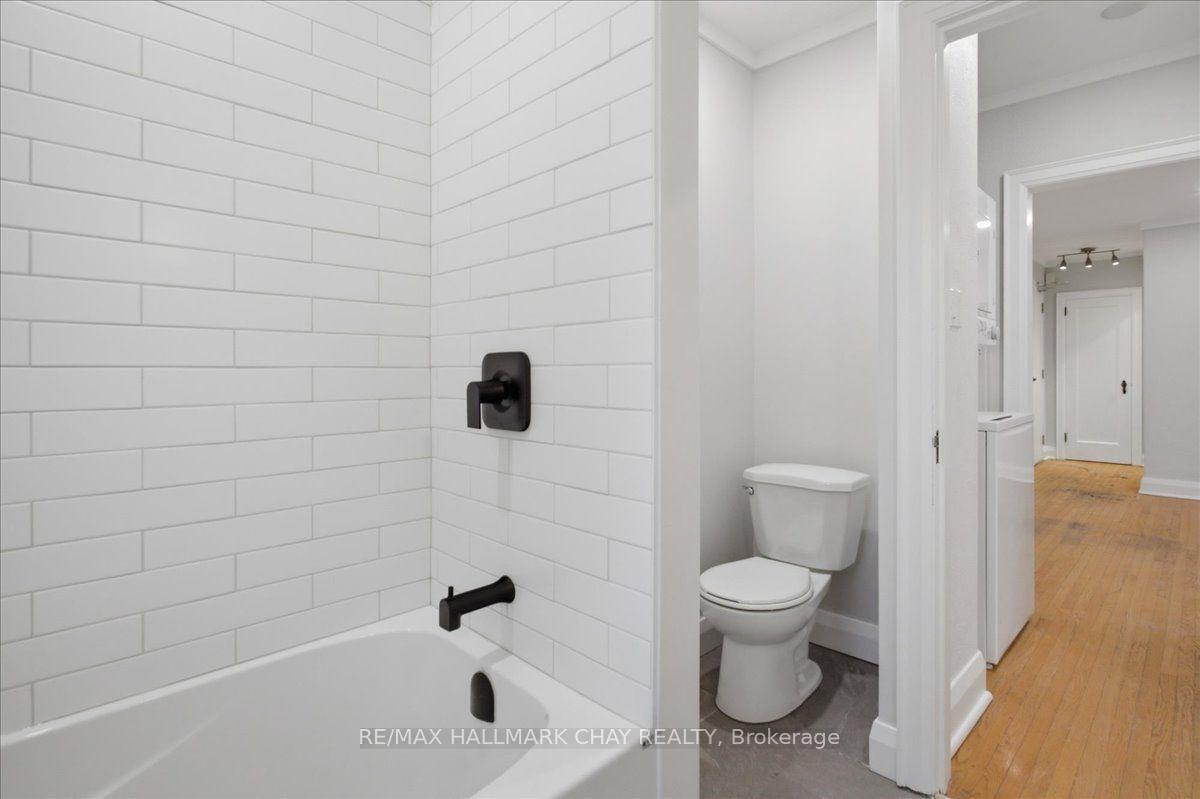 Photo 38 of Unit 1, 15 Parkside Drive, Barrie, Queen's Park — HOMEH