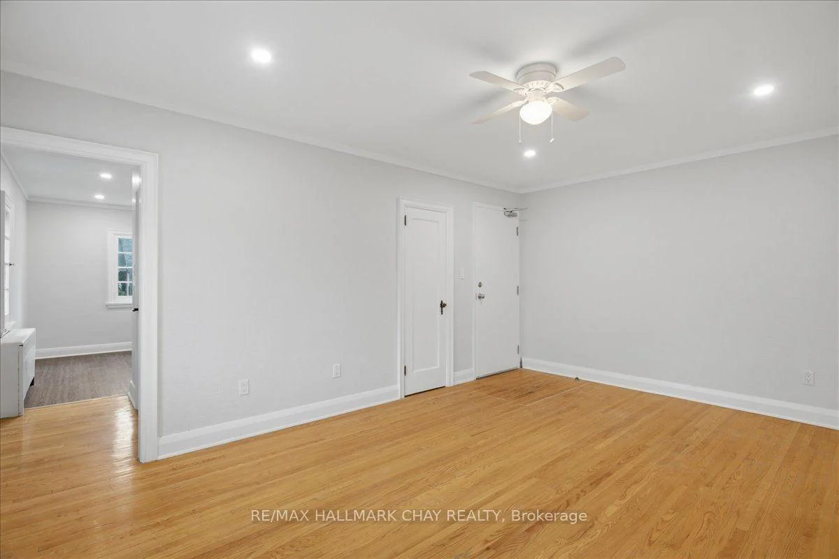 Photo 11 of Unit 1, 15 Parkside Drive, Barrie, Queen's Park — HOMEH