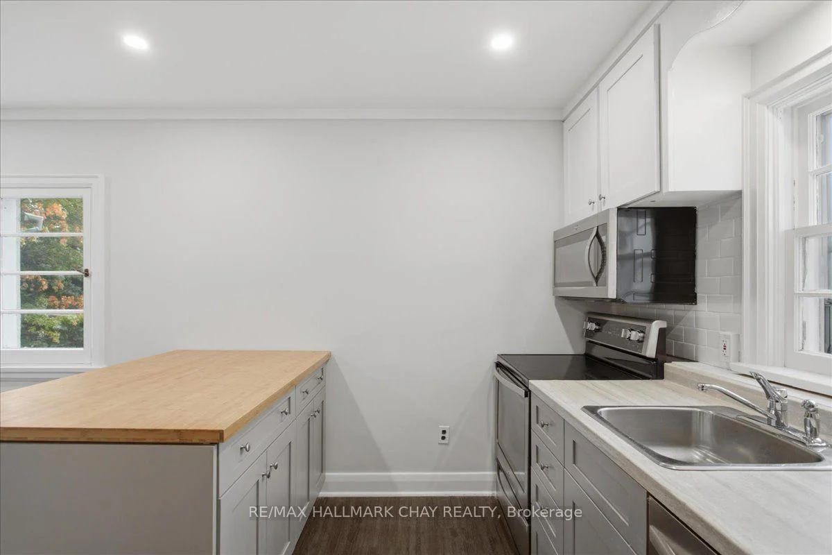 Photo 21 of Unit 1, 15 Parkside Drive, Barrie, Queen's Park — HOMEH