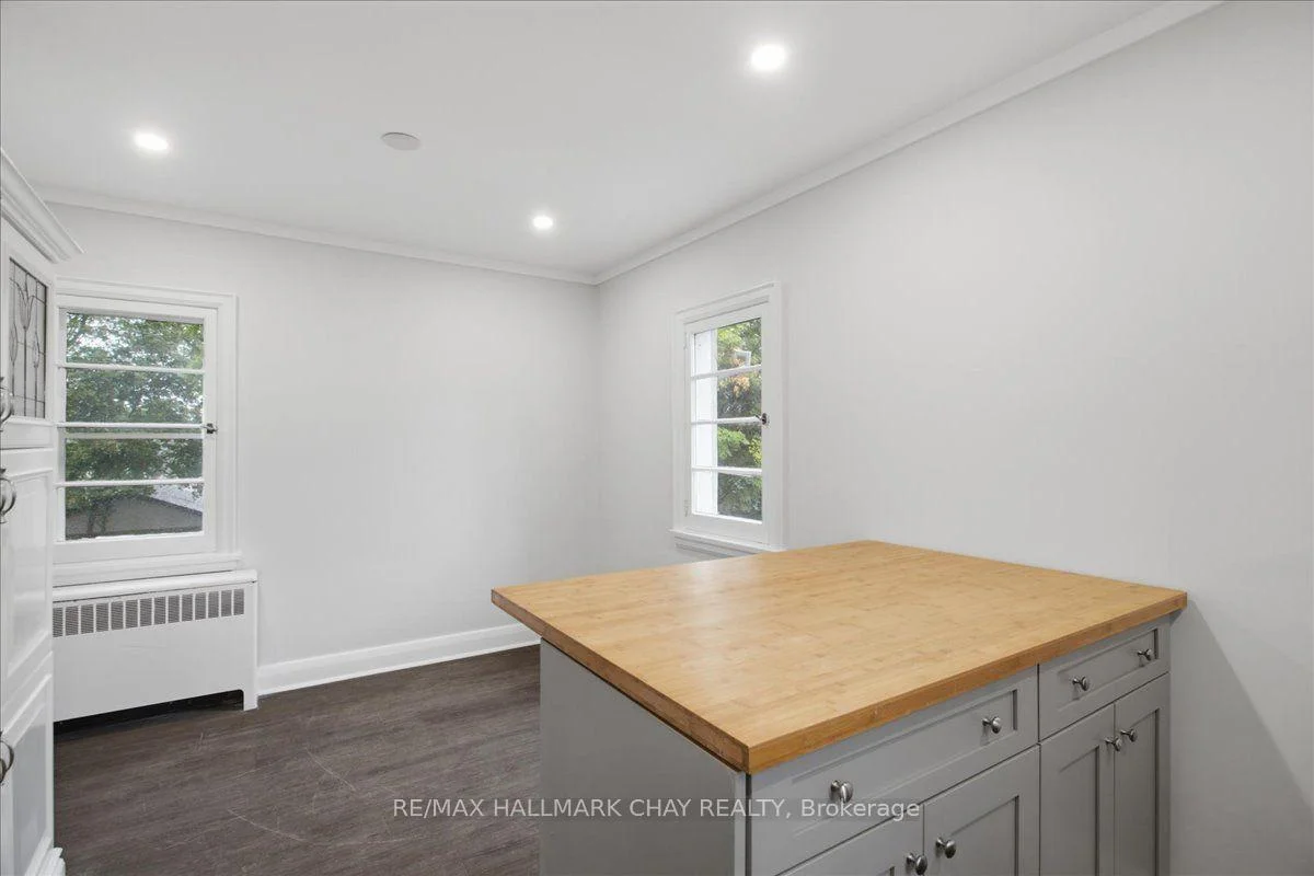 Photo 23 of Unit 1, 15 Parkside Drive, Barrie, Queen's Park — HOMEH