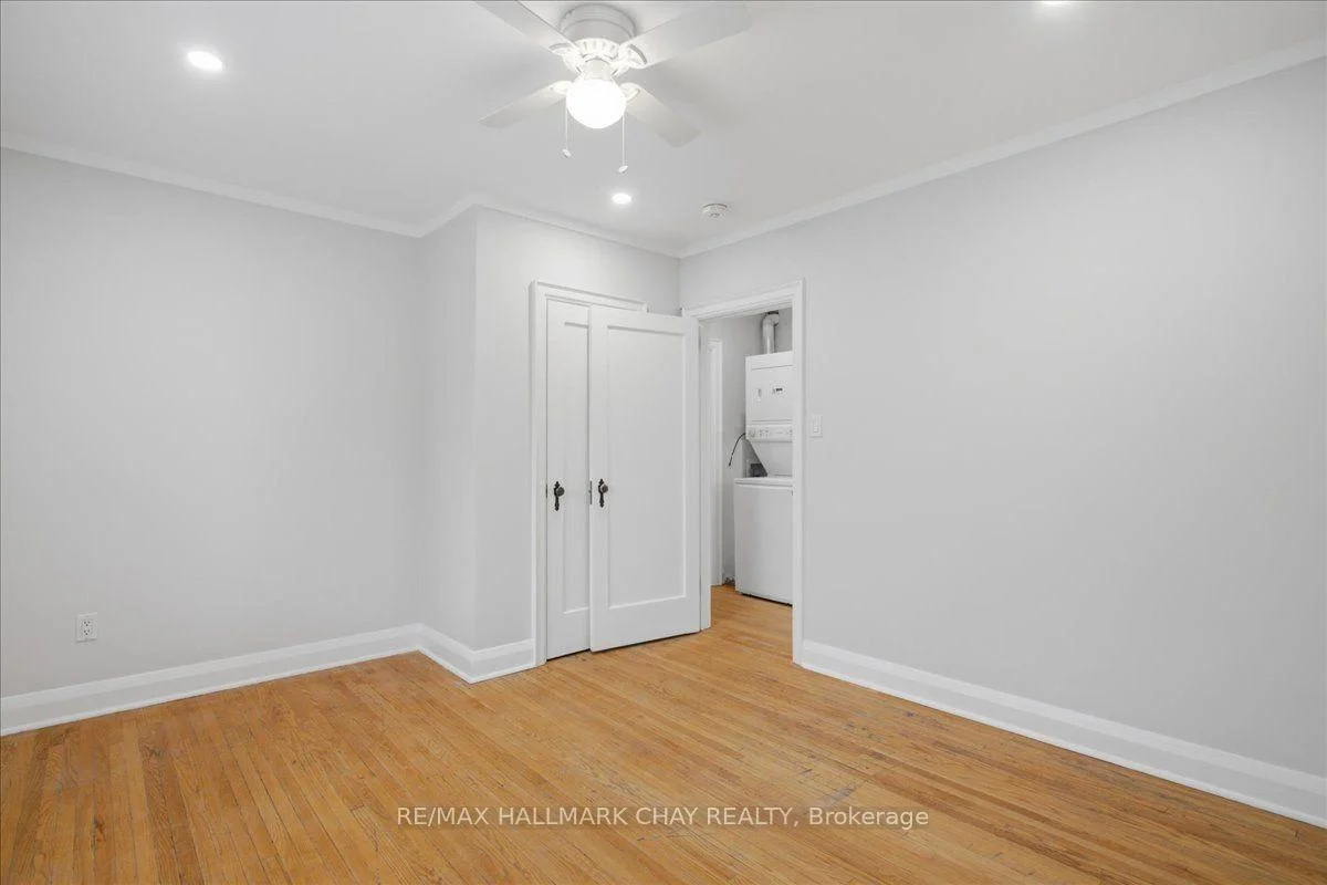 Photo 33 of Unit 1, 15 Parkside Drive, Barrie, Queen's Park — HOMEH
