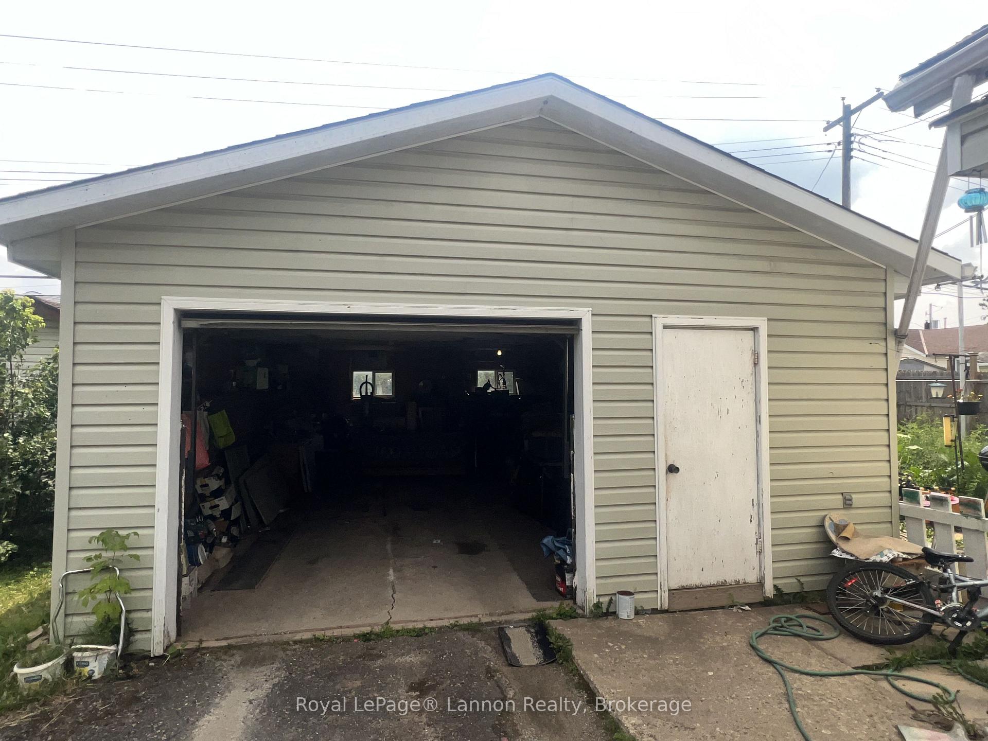 Photo 3 of 7 Errington Avenue, Atikokan — HOMEH