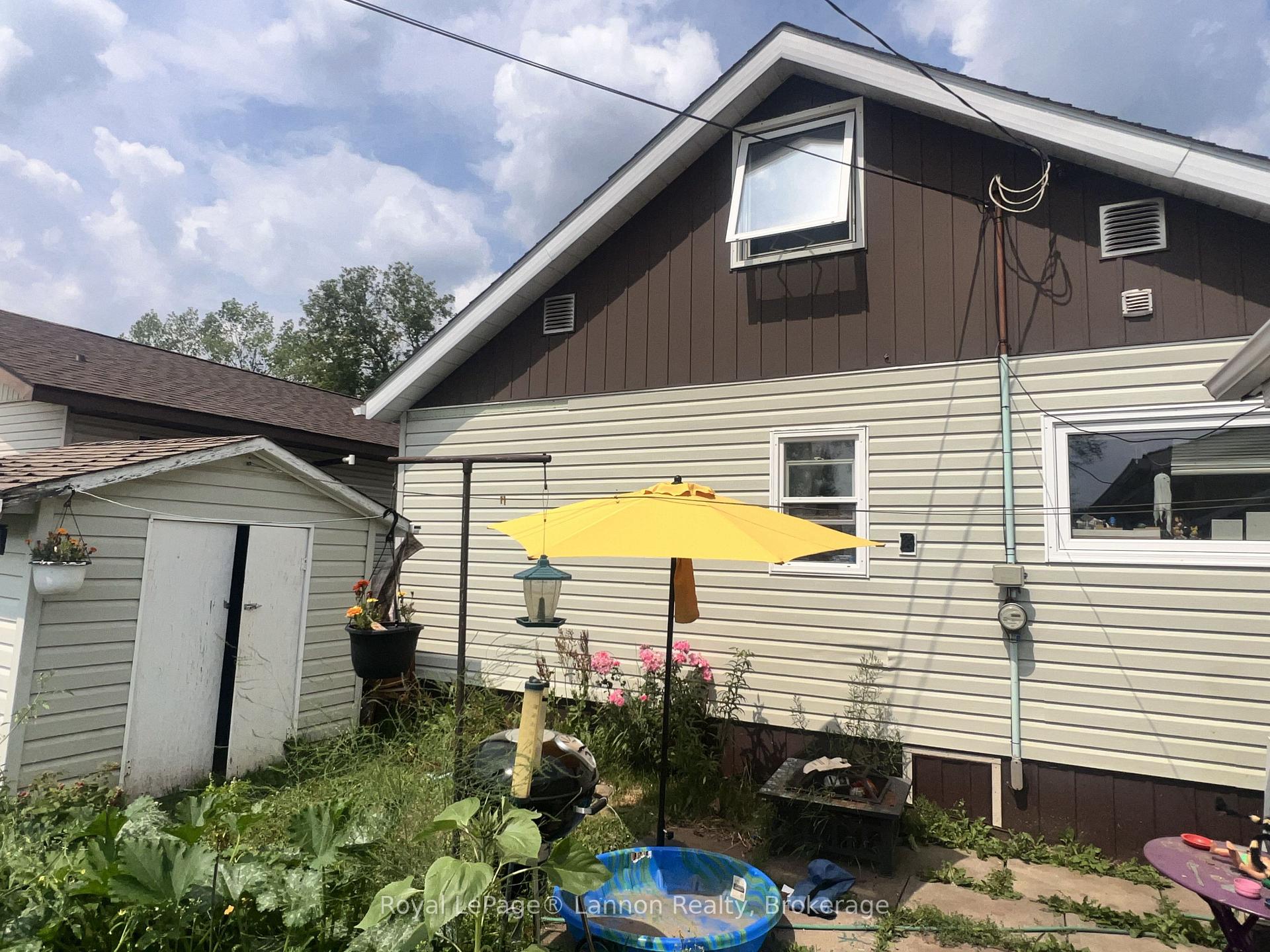 Photo 5 of 7 Errington Avenue, Atikokan — HOMEH