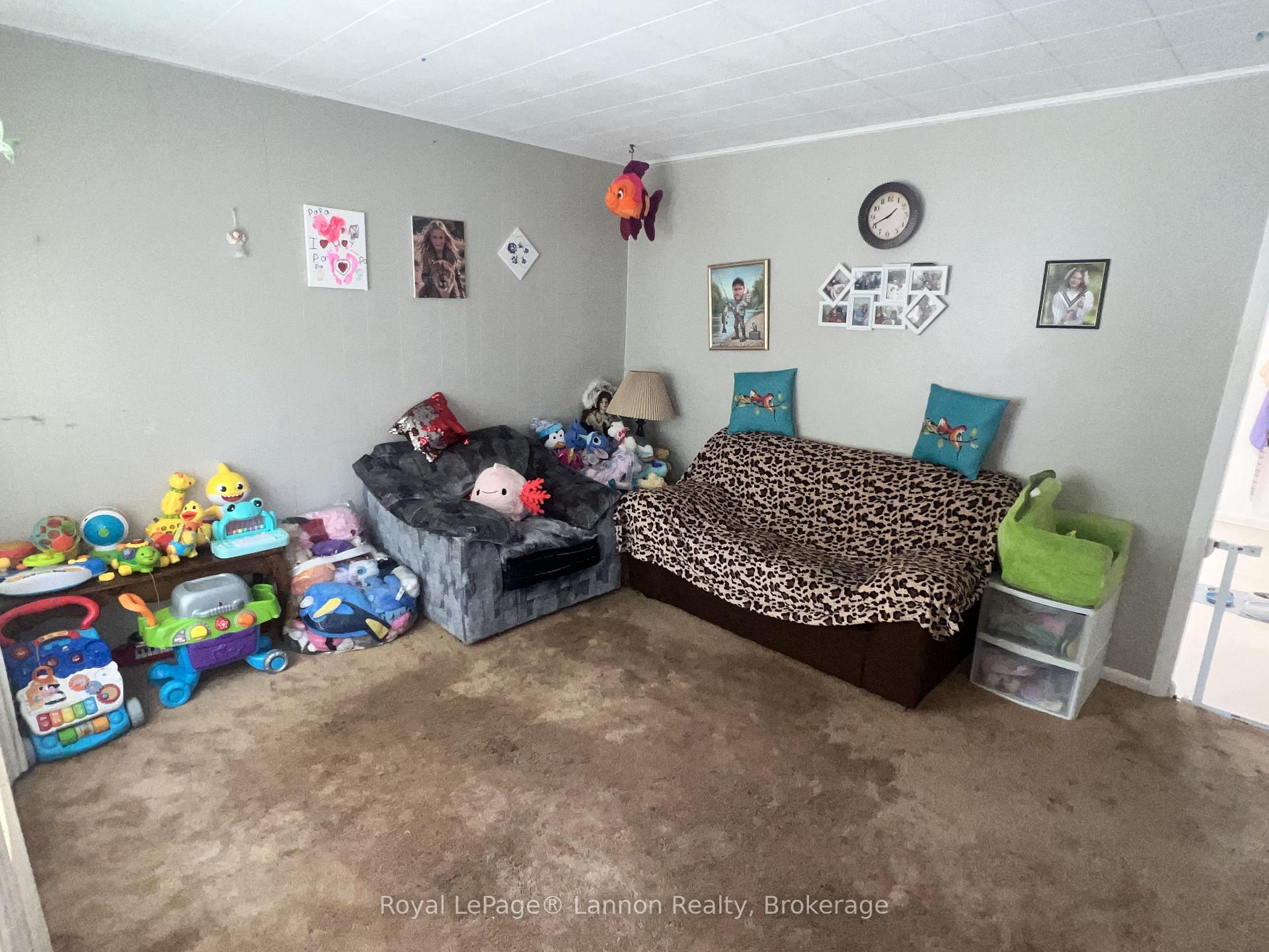 Photo 8 of 7 Errington Avenue, Atikokan — HOMEH