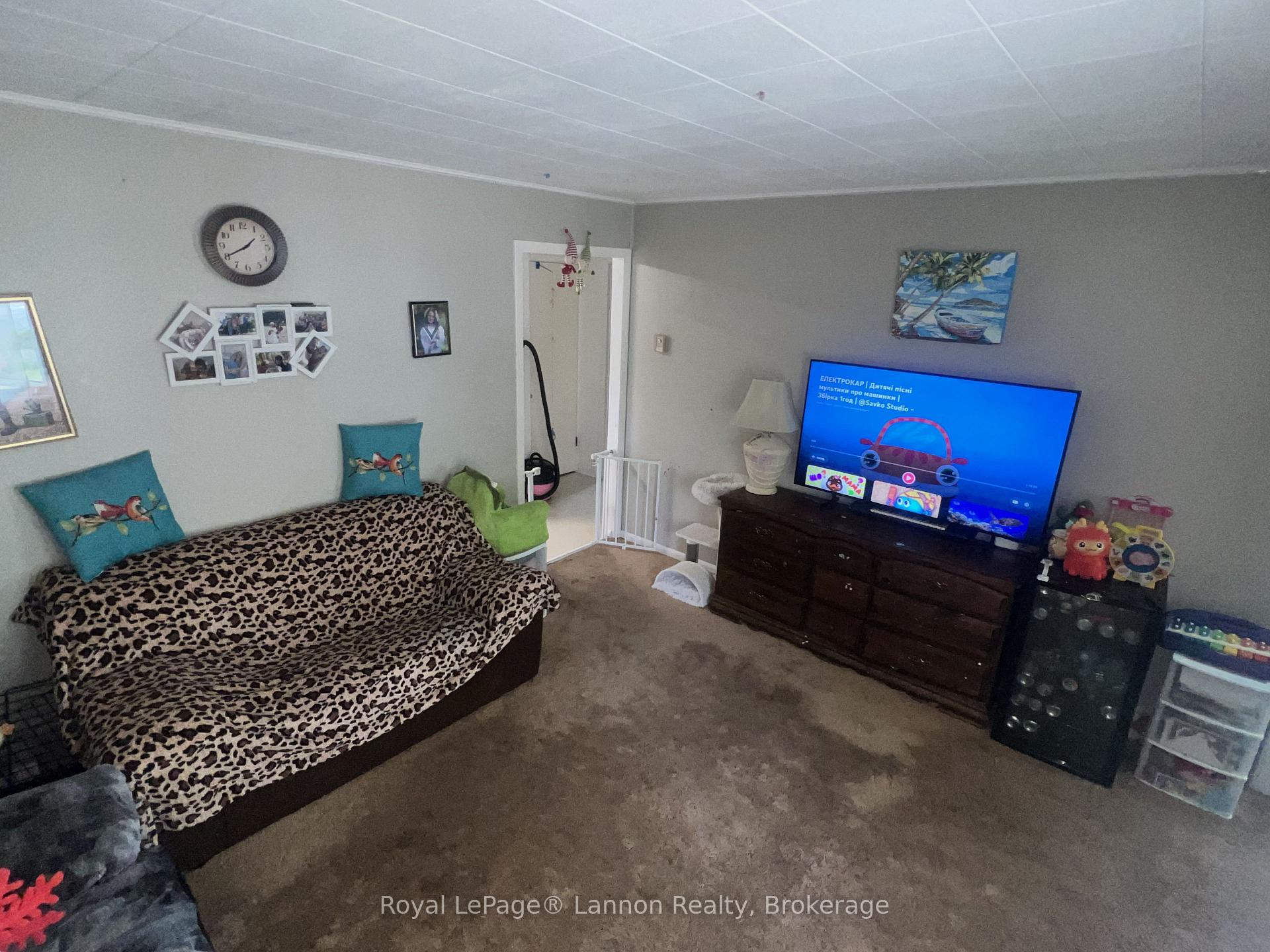 Photo 10 of 7 Errington Avenue, Atikokan — HOMEH