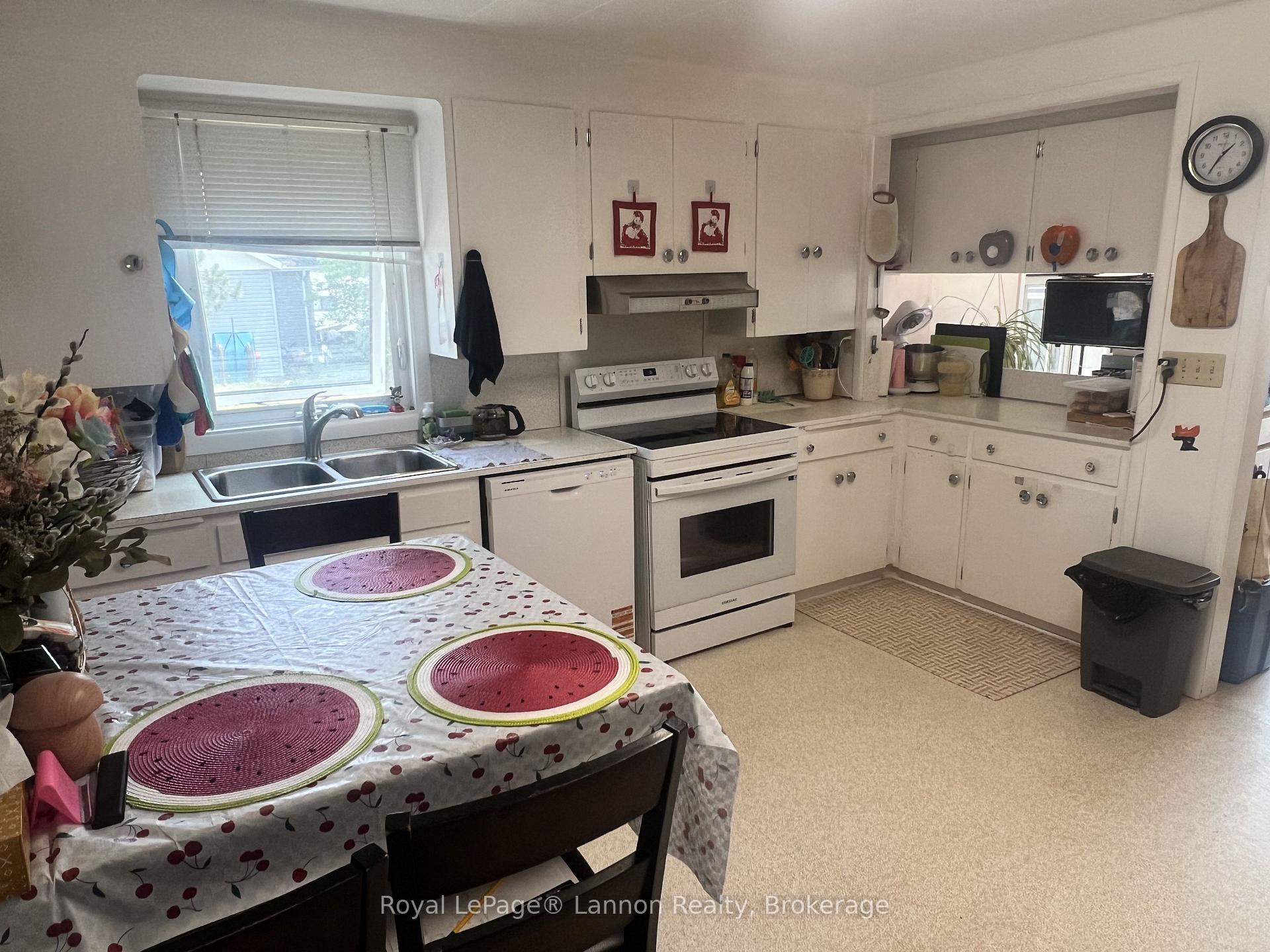 Photo 11 of 7 Errington Avenue, Atikokan — HOMEH