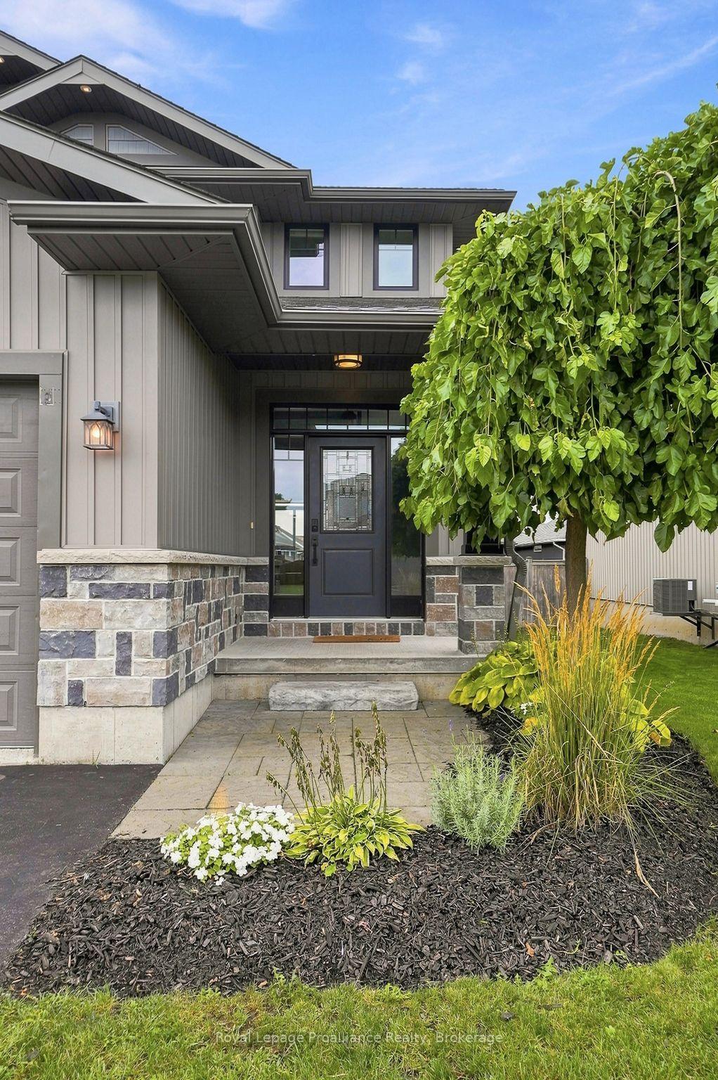 Photo 4 of 18 Granite Drive, Belleville, Belleville Ward — HOMEH