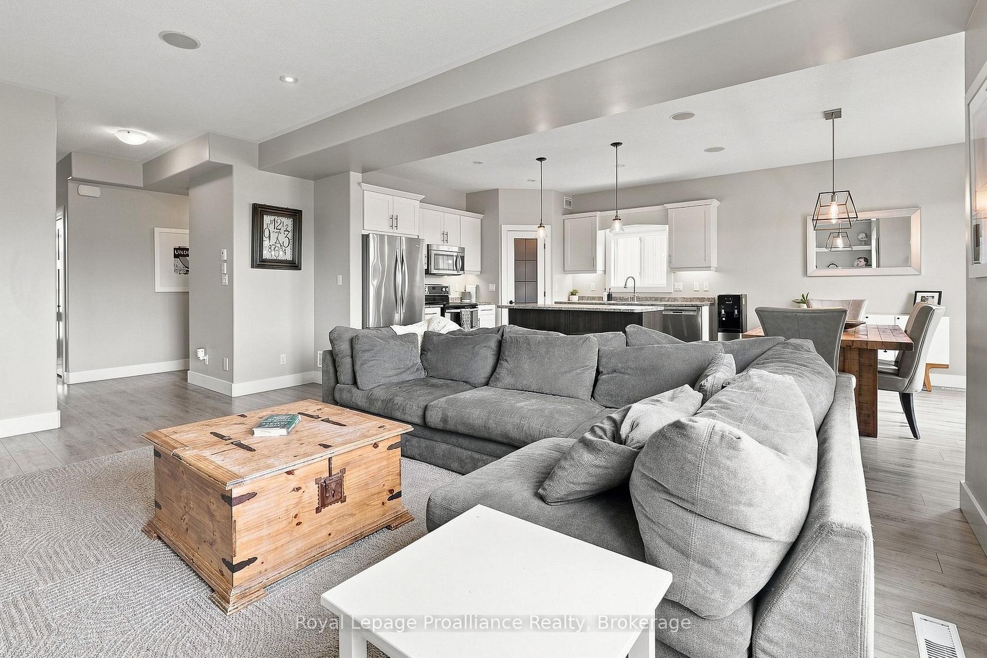 Photo 13 of 18 Granite Drive, Belleville, Belleville Ward — HOMEH