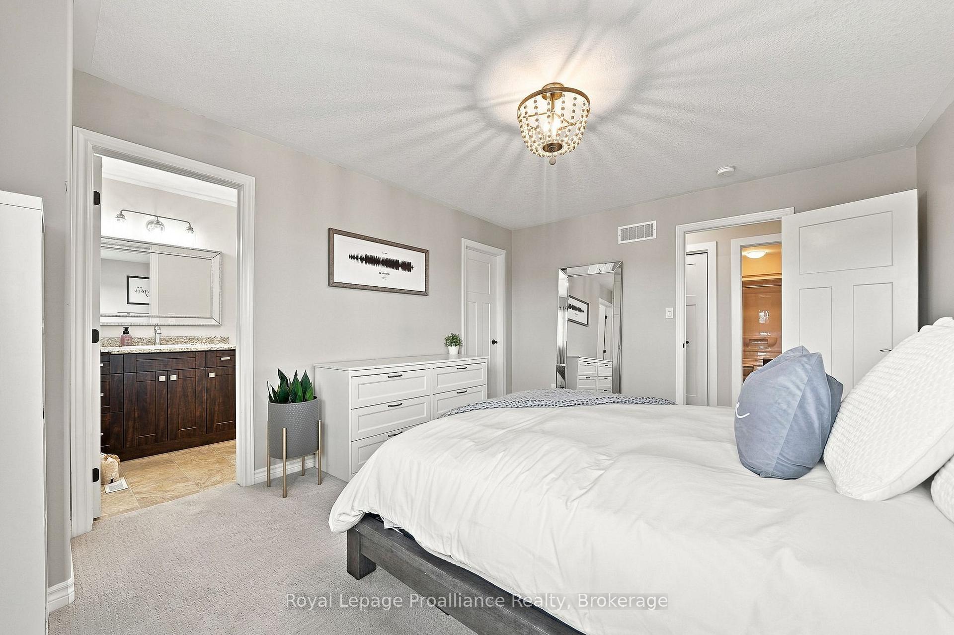 Photo 24 of 18 Granite Drive, Belleville, Belleville Ward — HOMEH