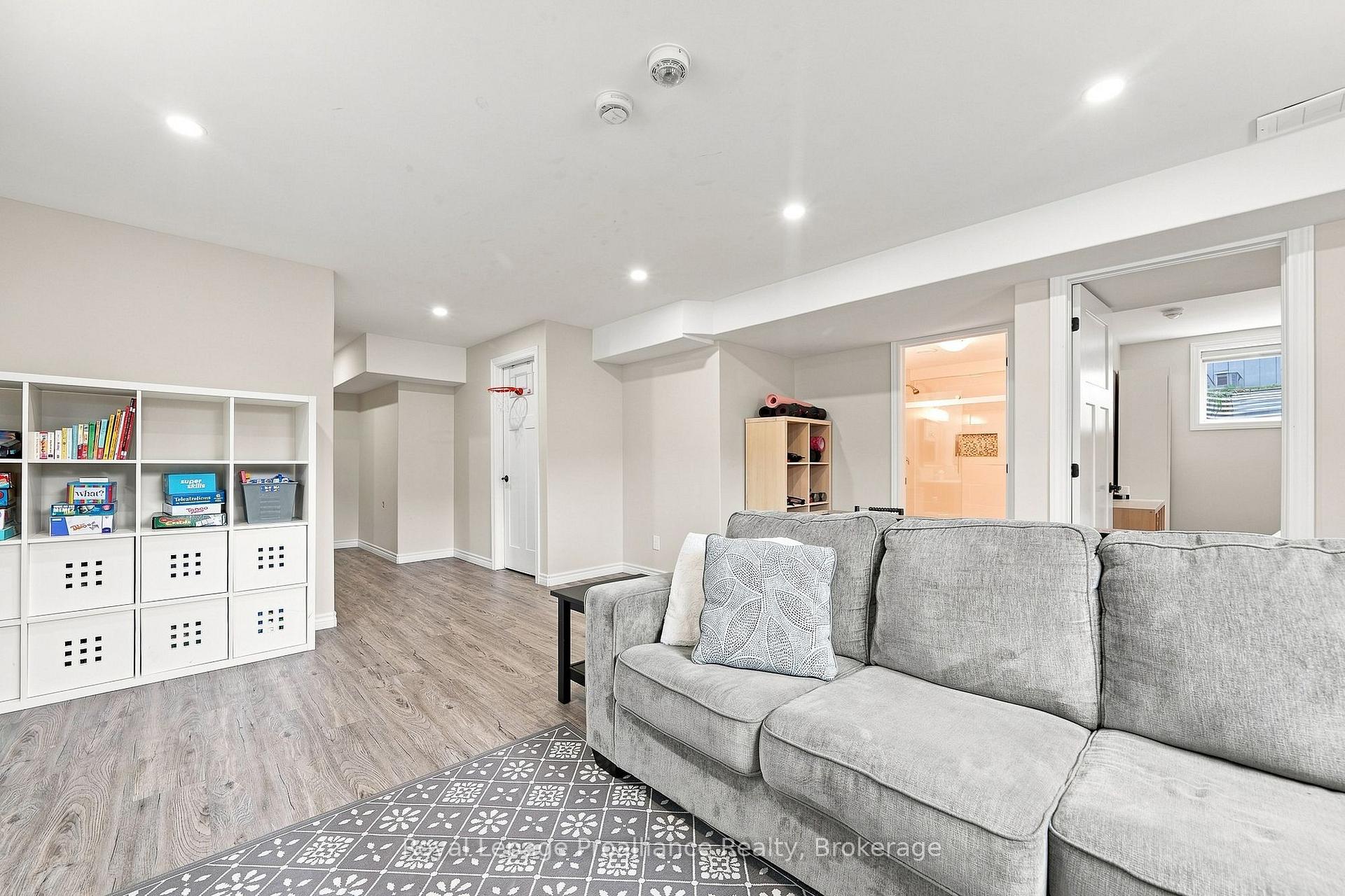 Photo 35 of 18 Granite Drive, Belleville, Belleville Ward — HOMEH