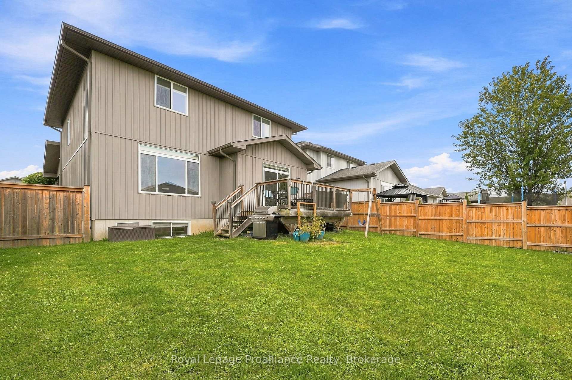 Photo 44 of 18 Granite Drive, Belleville, Belleville Ward — HOMEH