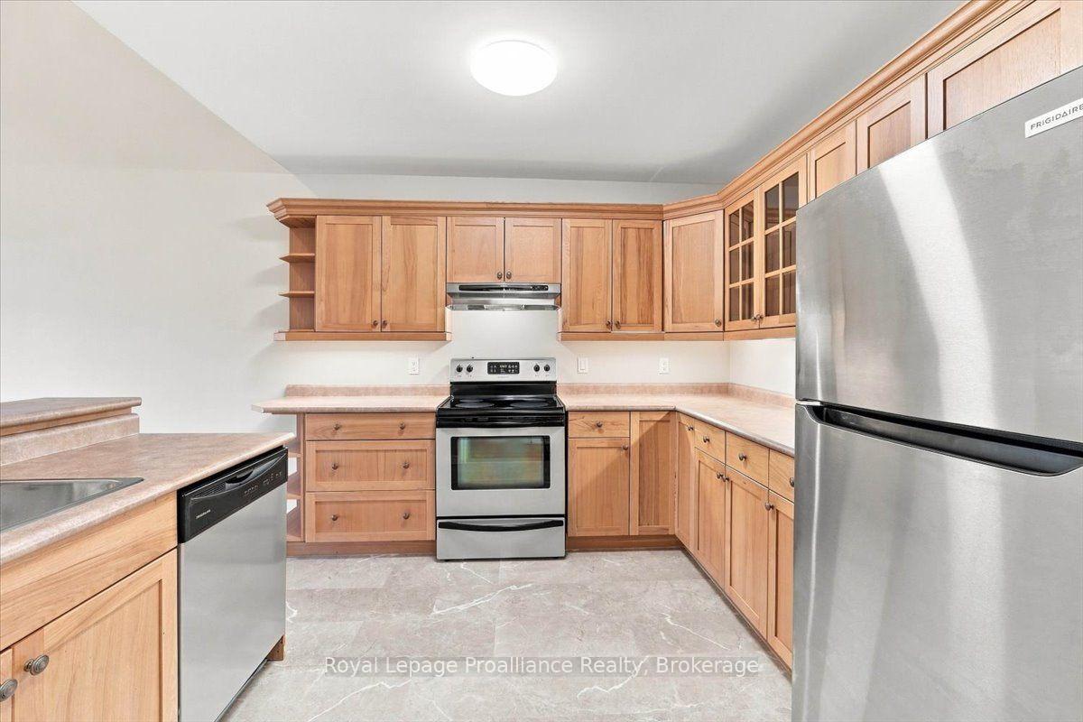 Photo 22 of Unit 12, 25 Heartwood Drive, Belleville, Belleville Ward — HOMEH