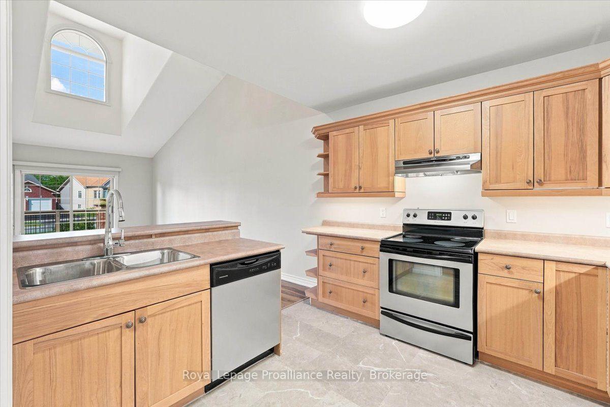 Photo 42 of Unit 12, 25 Heartwood Drive, Belleville, Belleville Ward — HOMEH