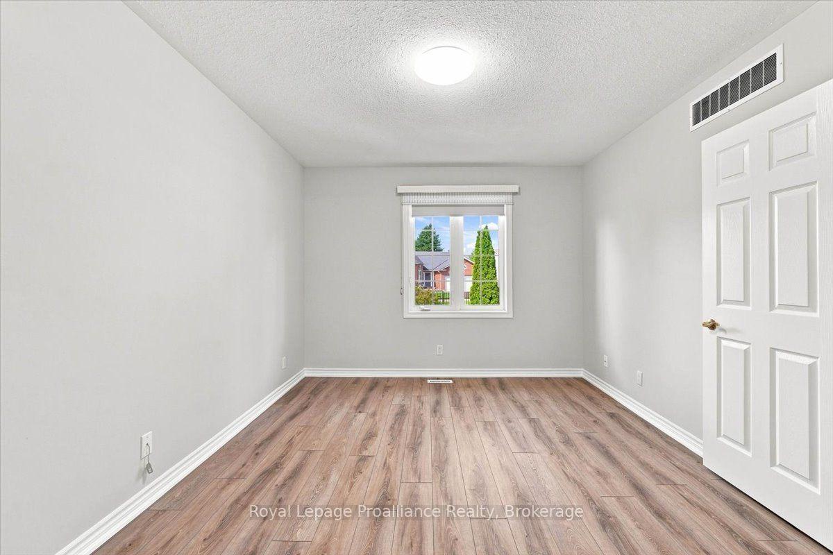 Photo 46 of Unit 12, 25 Heartwood Drive, Belleville, Belleville Ward — HOMEH