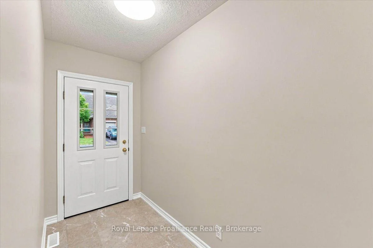 Photo 3 of Unit 12, 25 Heartwood Drive, Belleville, Belleville Ward — HOMEH