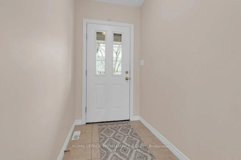 Photo 13 of Unit 12, 25 Heartwood Drive, Belleville, Belleville Ward — HOMEH