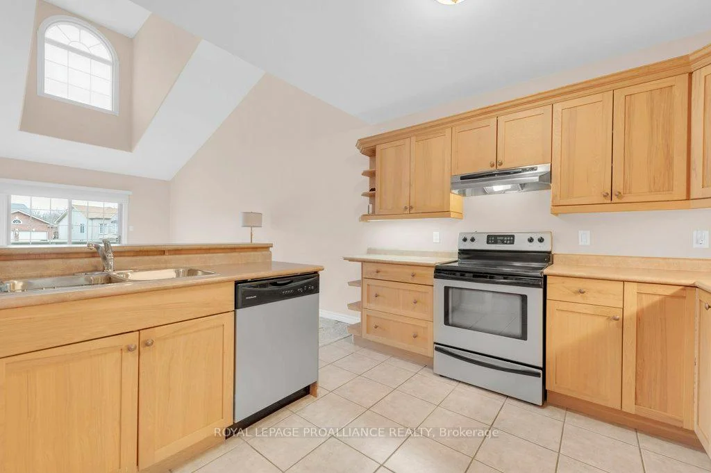 Photo 21 of Unit 12, 25 Heartwood Drive, Belleville, Belleville Ward — HOMEH