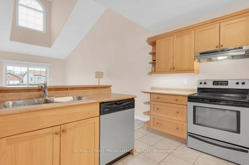 Photo 23 of Unit 12, 25 Heartwood Drive, Belleville, Belleville Ward — HOMEH