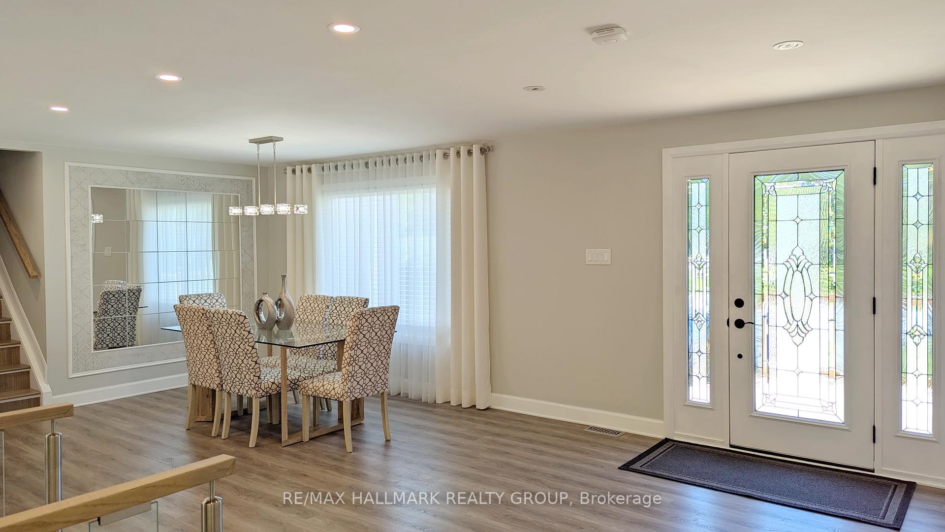 Photo 17 of 13 Bathurst Street, Ottawa, Kanata - Kanata (North East) — HOMEH