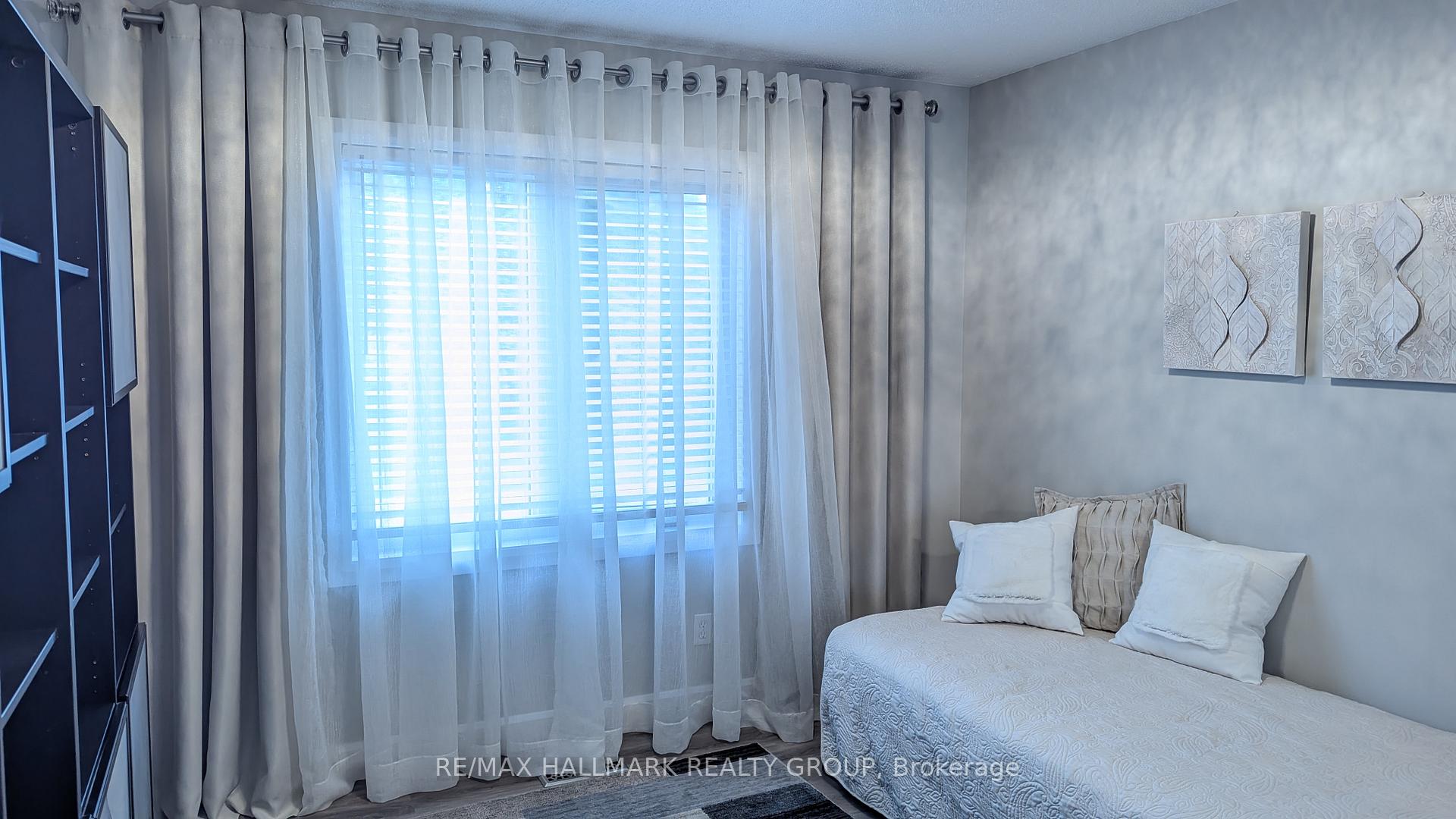 Photo 22 of 13 Bathurst Street, Ottawa, Kanata - Kanata (North East) — HOMEH