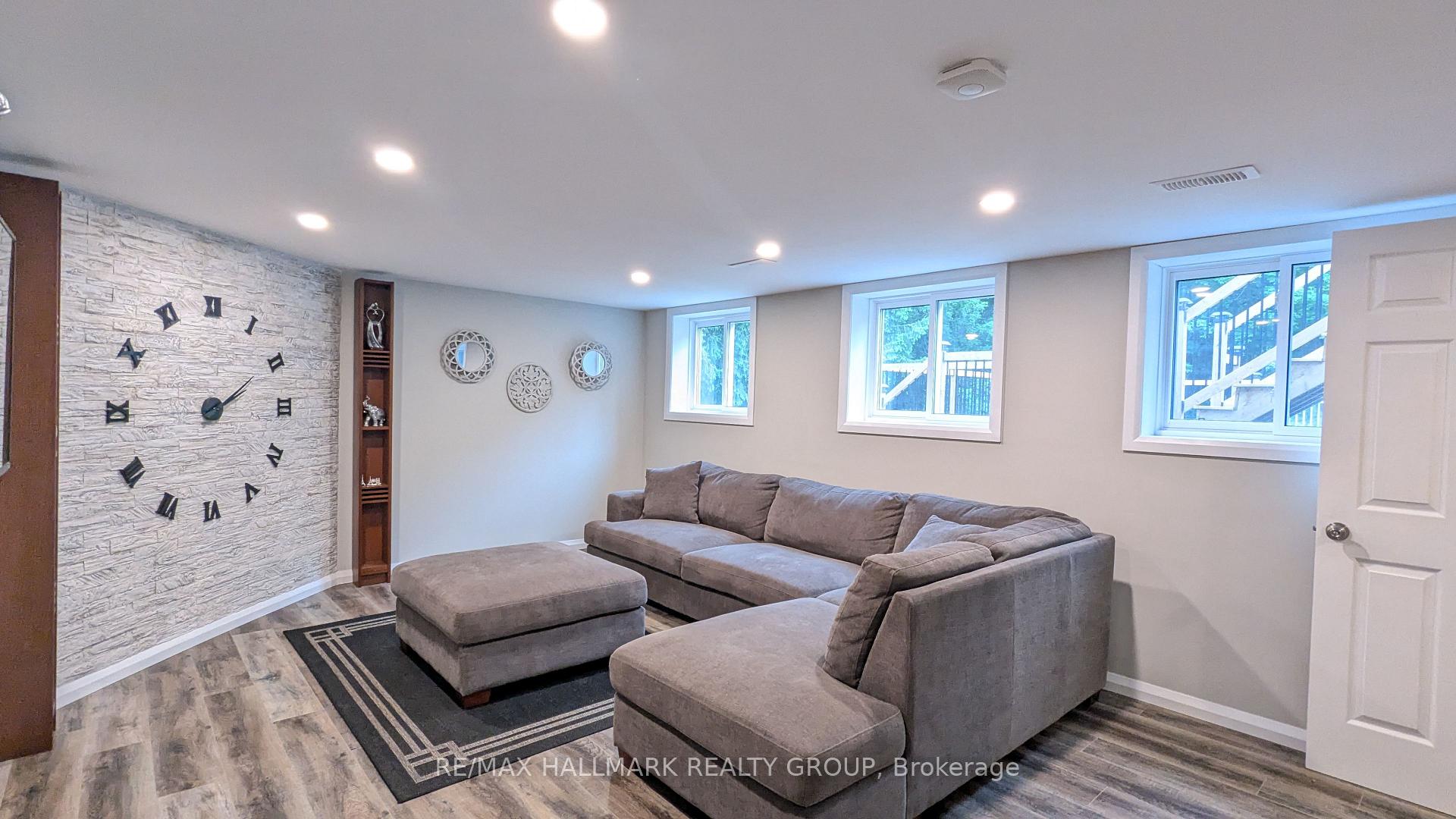 Photo 24 of 13 Bathurst Street, Ottawa, Kanata - Kanata (North East) — HOMEH