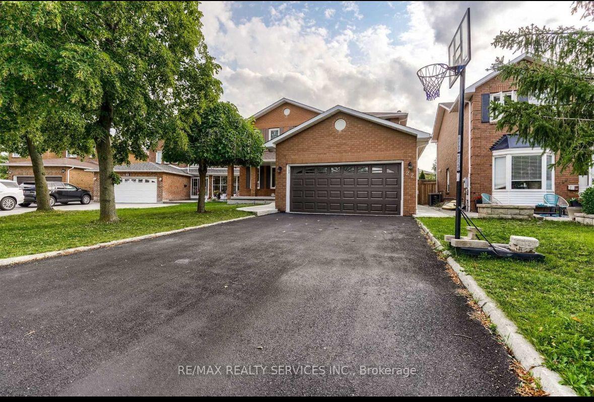 Photo 2 of Unit Basement, 22 Pretty Place, Brampton, Central Park — HOMEH