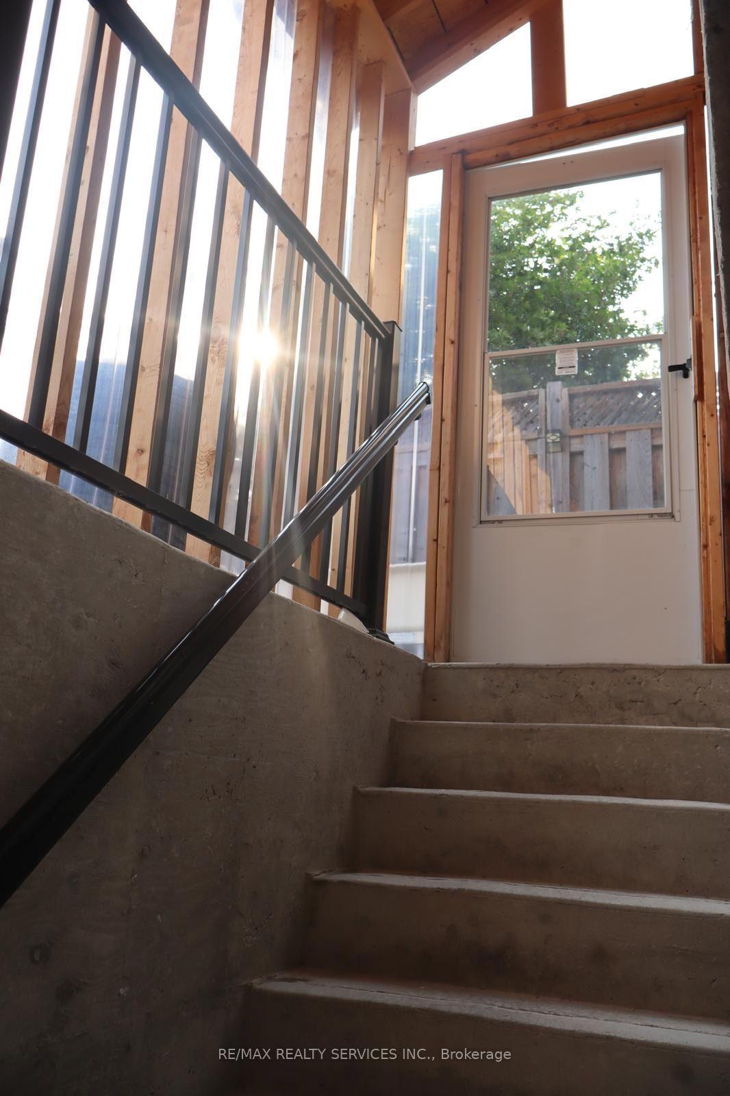 Photo 4 of Unit Basement, 22 Pretty Place, Brampton, Central Park — HOMEH
