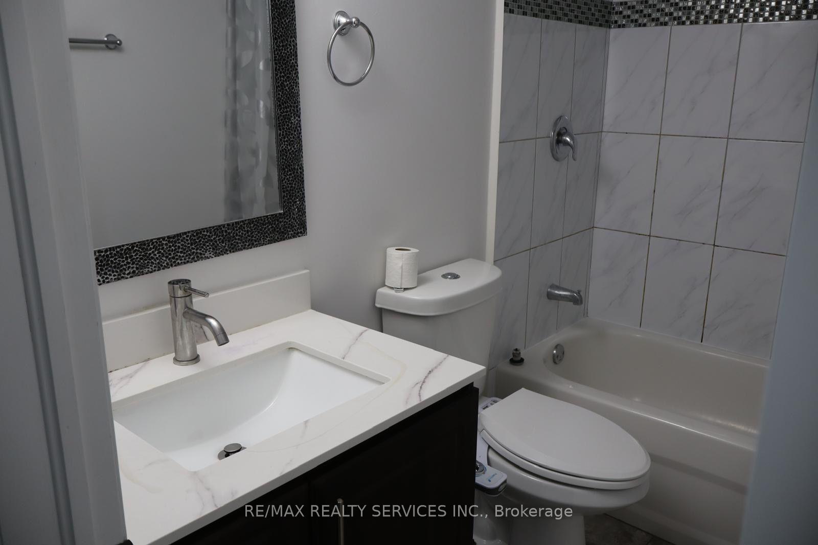 Photo 12 of Unit Basement, 22 Pretty Place, Brampton, Central Park — HOMEH