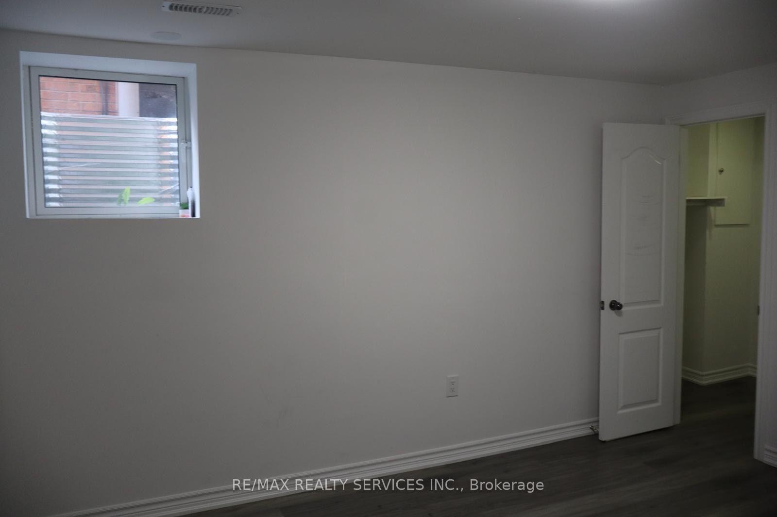 Photo 14 of Unit Basement, 22 Pretty Place, Brampton, Central Park — HOMEH