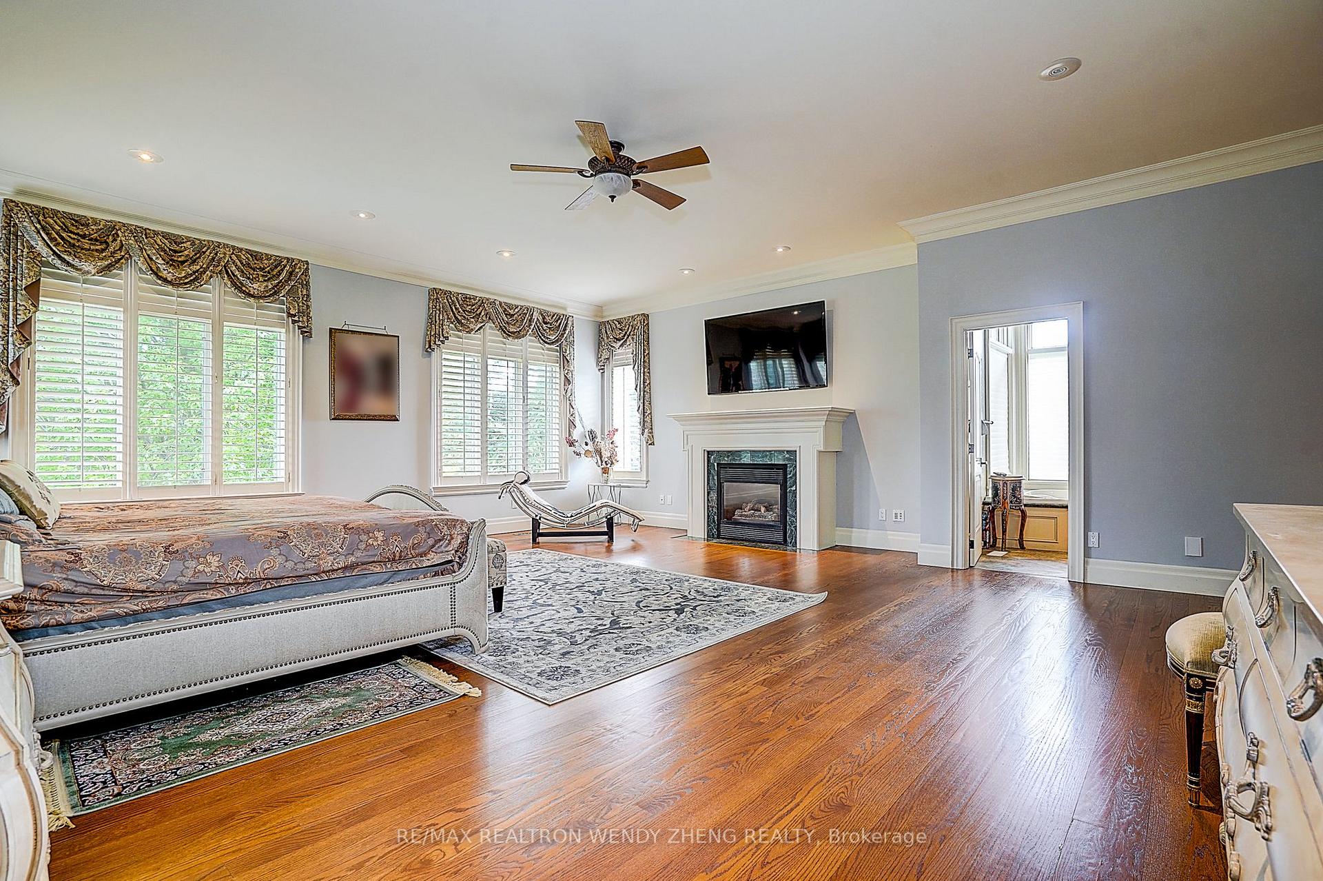 Photo 18 of 8 Alm Court, Aurora, Aurora Estates — HOMEH