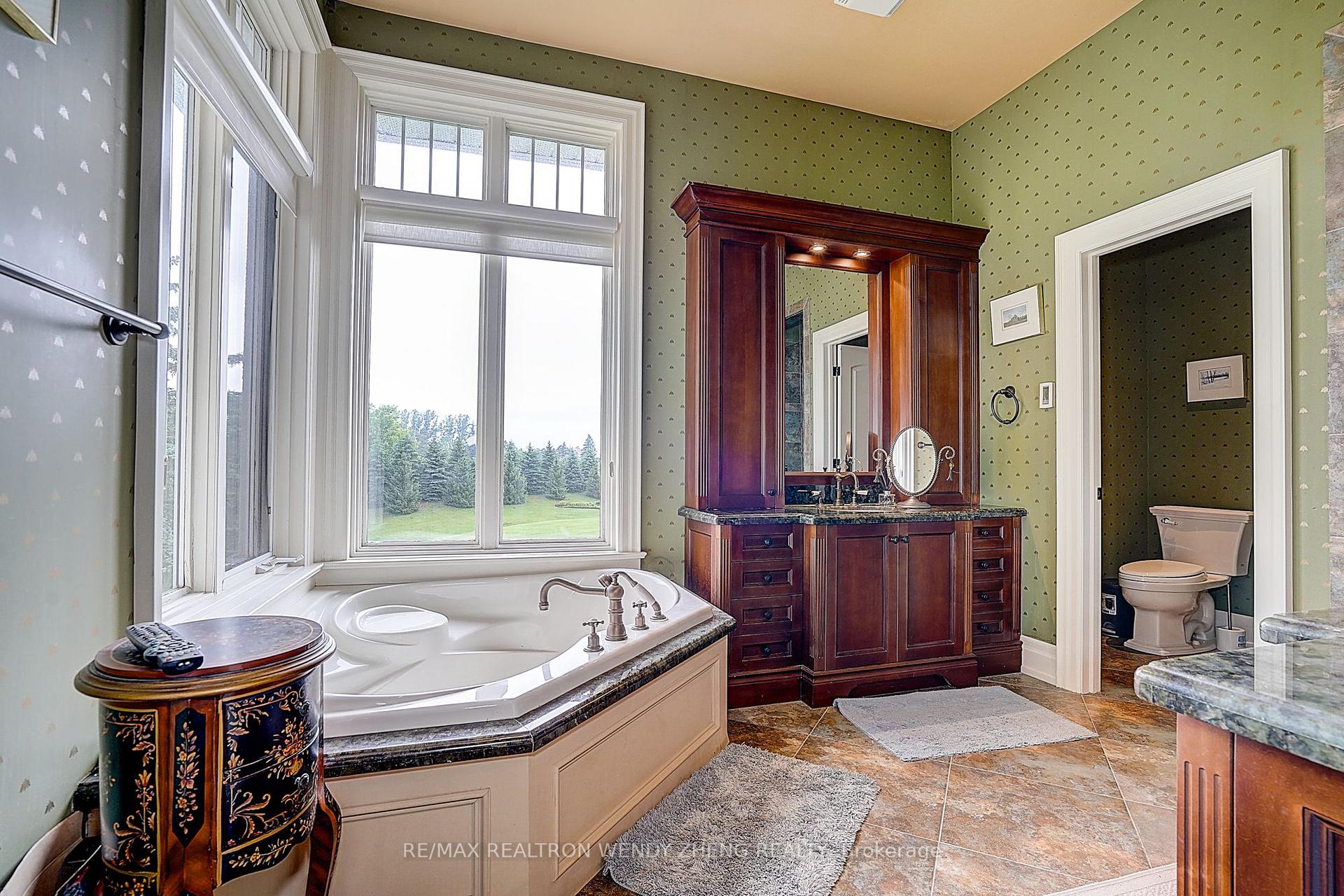 Photo 19 of 8 Alm Court, Aurora, Aurora Estates — HOMEH