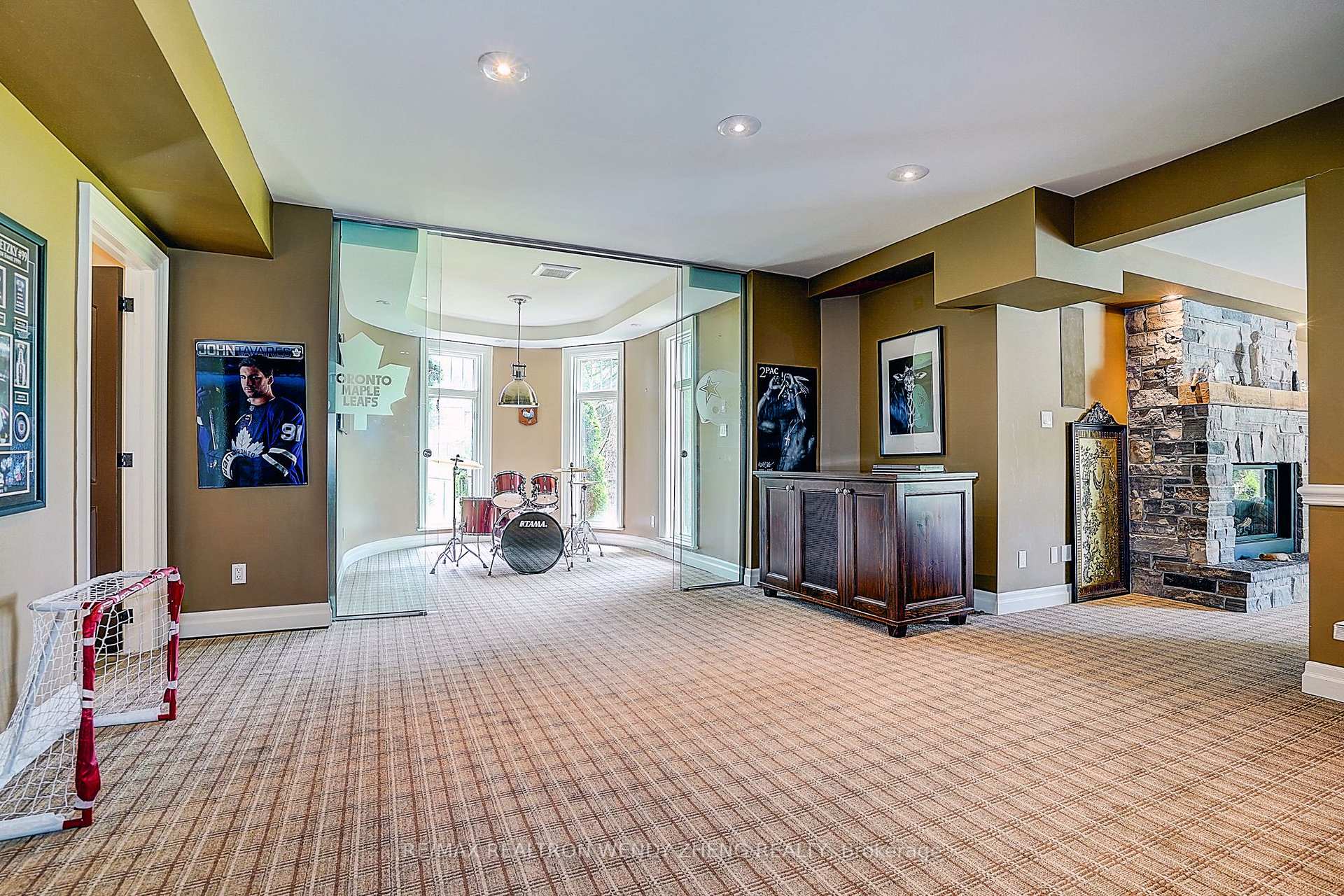 Photo 30 of 8 Alm Court, Aurora, Aurora Estates — HOMEH
