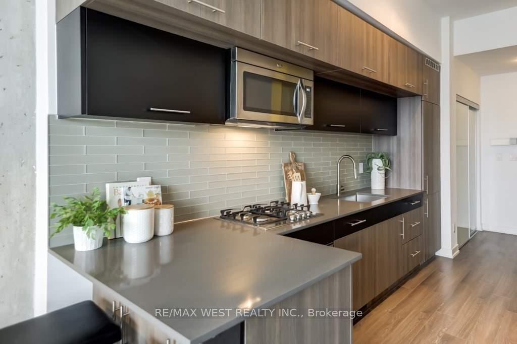 Photo 6 of Unit 413, 205 Manning Avenue, Toronto, Trinity-Bellwoods — HOMEH